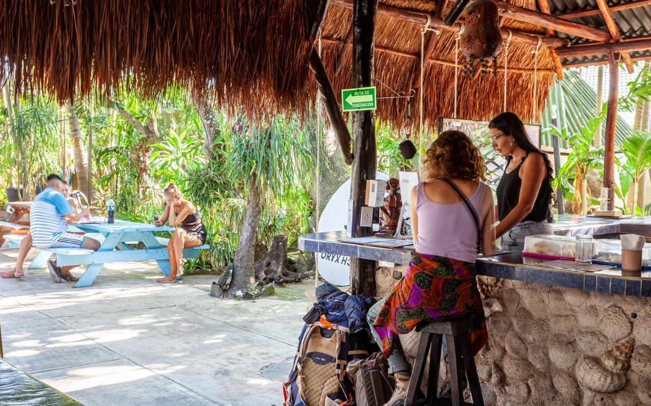 Hostel Oryx Tulum Exterior photo