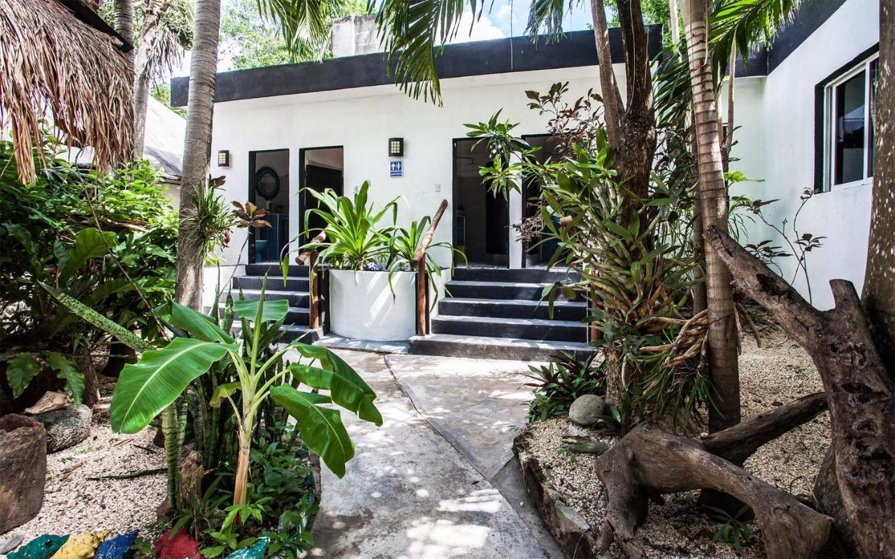Hostel Oryx Tulum Exterior photo
