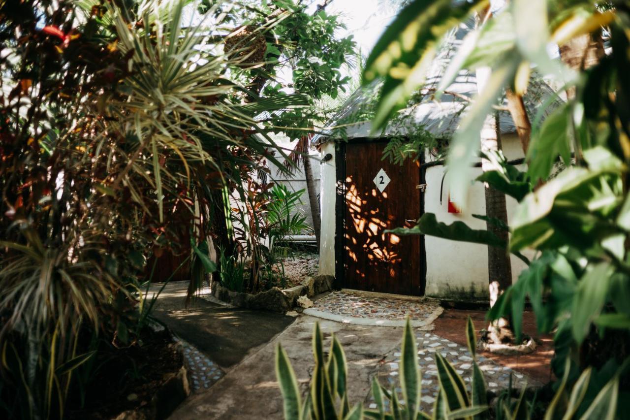 Hostel Oryx Tulum Exterior photo